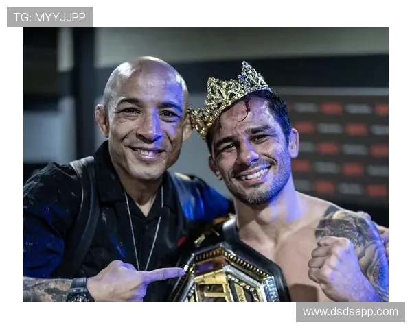 UFC终极格斗冠军赛现场直播车全程直击 UFC终极格斗冠军赛现场直播车全程直击